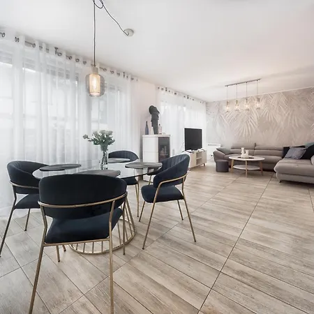 Morska Bryza * Łukęcin